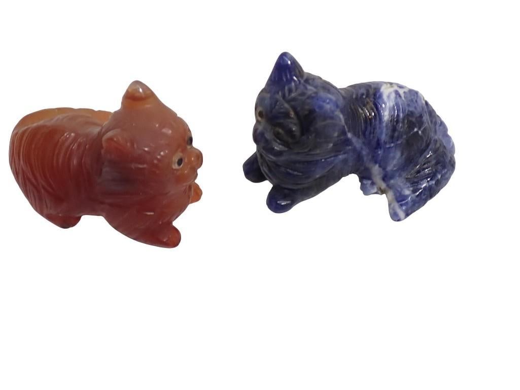 2 Carved Semi-Precious Stone Cats incl 1 Carved Agate Cat and 1 Carved Sodalite Cat: 2 Carved Semi-Precious Stone Cats incl 1 Carved Agate Cat and 1 Carved Sodalite Cat 1.5" x 2" x 1.5" All pictures are considered part of the description and should be examined carefully b