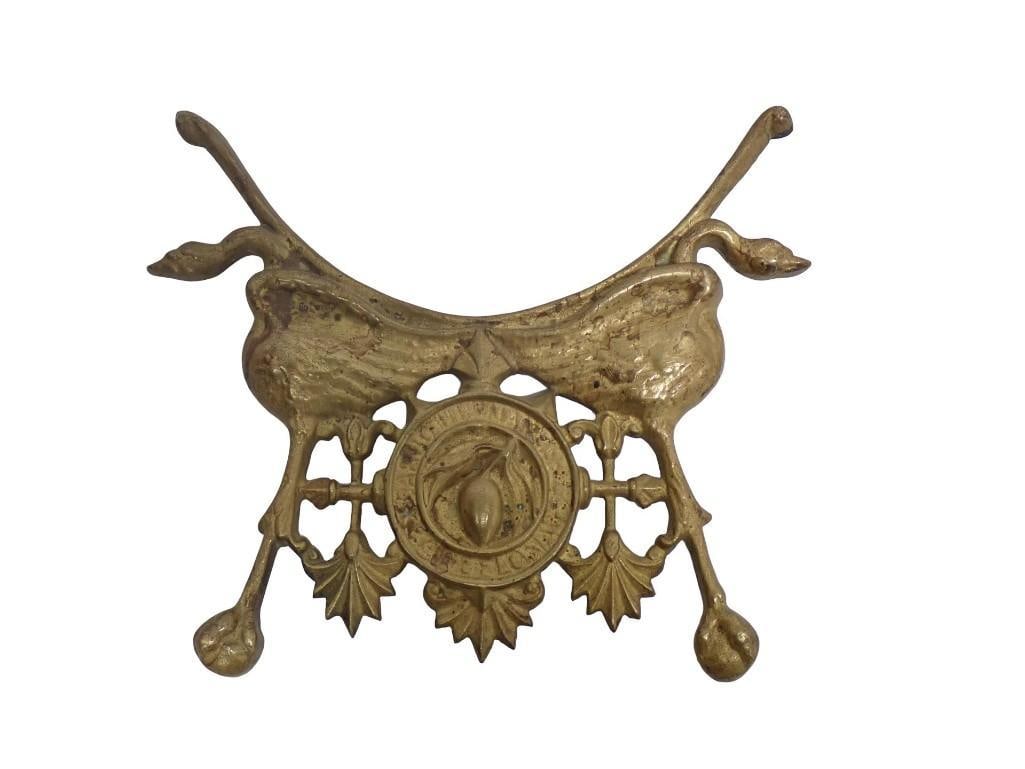 Spanish Cast Metal Advertising Plaque "Carbo Hermanos Barcelona": Spanish cast metal advertising plaque "Carbo Hermanos Barcelona" Height: 5.75" Width: 6.25" All pictures are considered part of the description and should be examined carefully