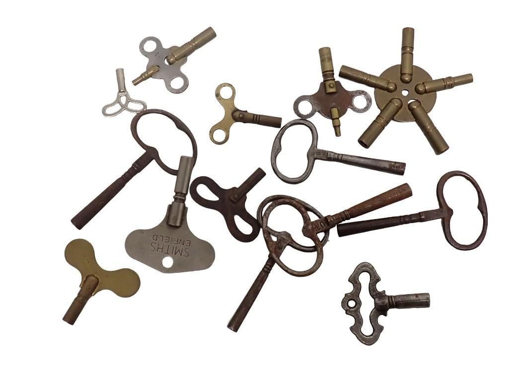 Group of Antique Clock Winding Keys (1 of 8)