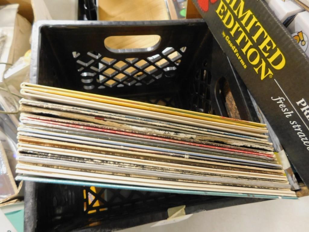 Lot of over 20 vinyl record albums including 6 from Elton John, 2 from Pink Floyd, plus Rolling Ston - 5