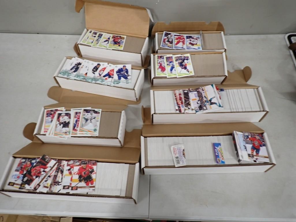 8 Flats full of Hockey Cards - Likely complete sets, but unchecked. (1 of 10)