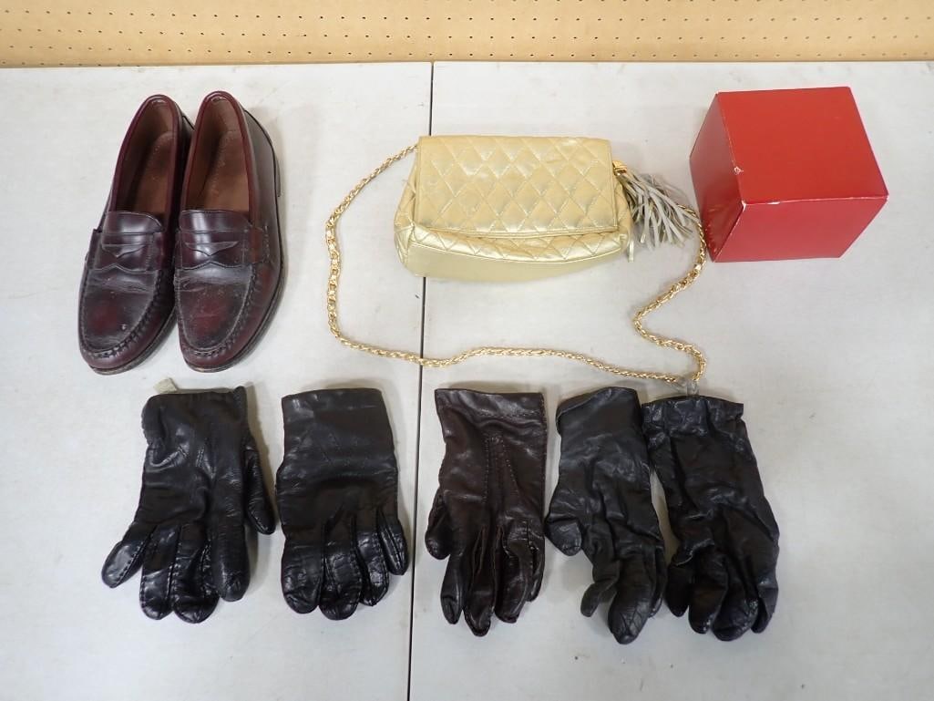 Purse, Gloves, Shoes, Etc: Purse, Gloves, Shoes, Etc All pictures are considered part of the description and should be examined carefully by bidders. Live Auctioneers is now offering Live Shipping through them. This is an optio
