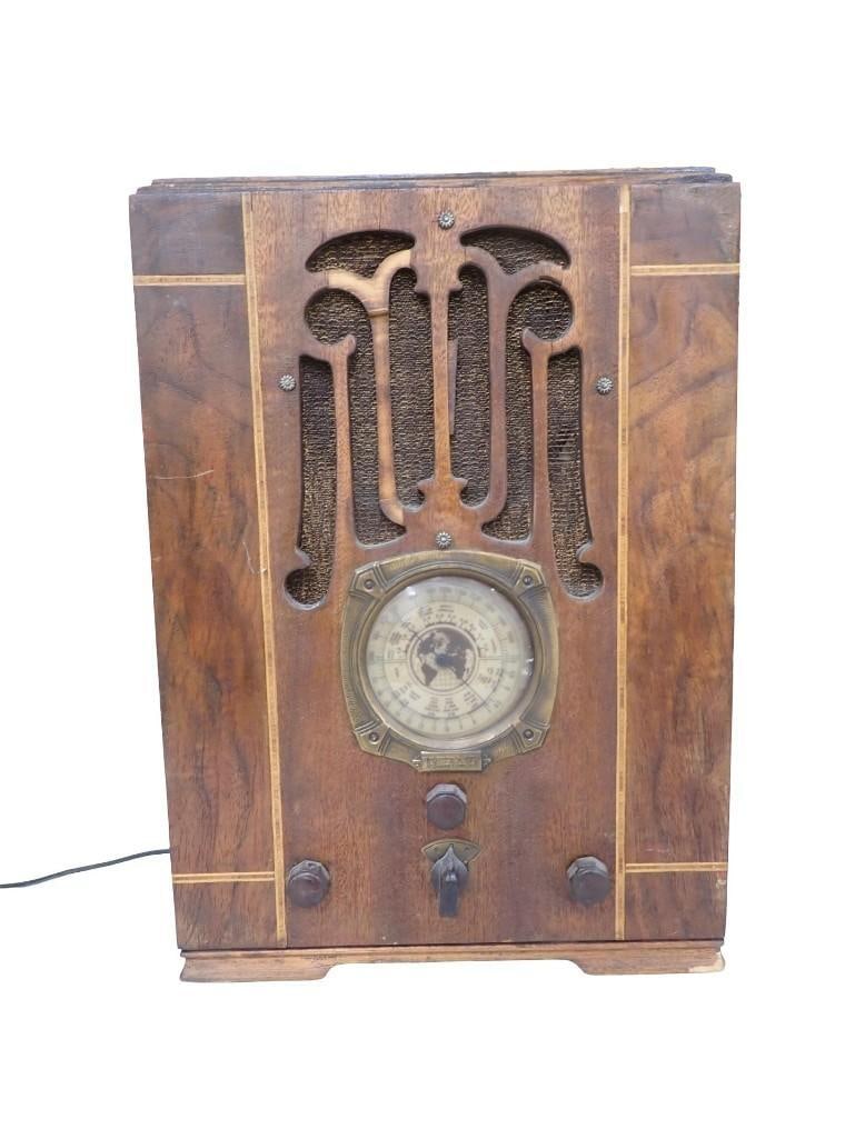 Vintage Aetna Model 500 Radio Tombstone Style AM and Shortwave Tube Radio (1 of 8)