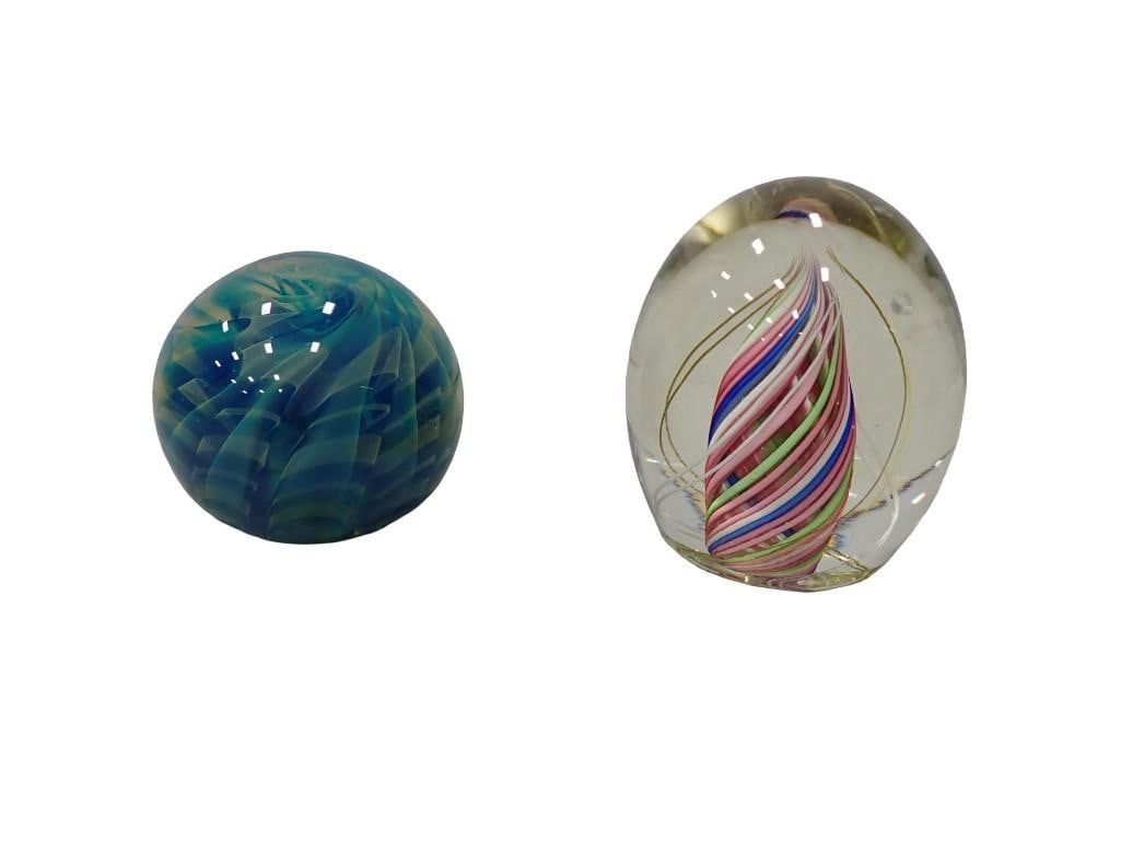 2 Art Glass Paperweights incl 1 Blue Irving J Slotchiver Signed (1 of 8)