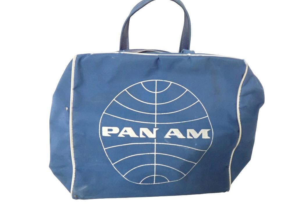 Vintage Pan-Am Airlines Travel Bag: Vintage Pan-Am Airlines Travel Bag All pictures are considered part of the description and should be examined carefully by bidders. Live Auctioneers is now offering Live Shipping through them. This is