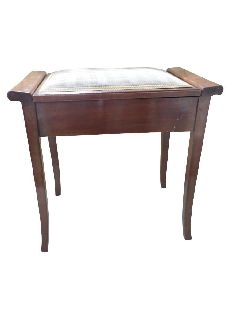 Vintage or Antique Piano Stool / Bench: Vintage or Antique Piano Stool / Bench All pictures are considered part of the description and should be examined carefully by bidders. Live Auctioneers is now offering Live Shipping through them. Thi