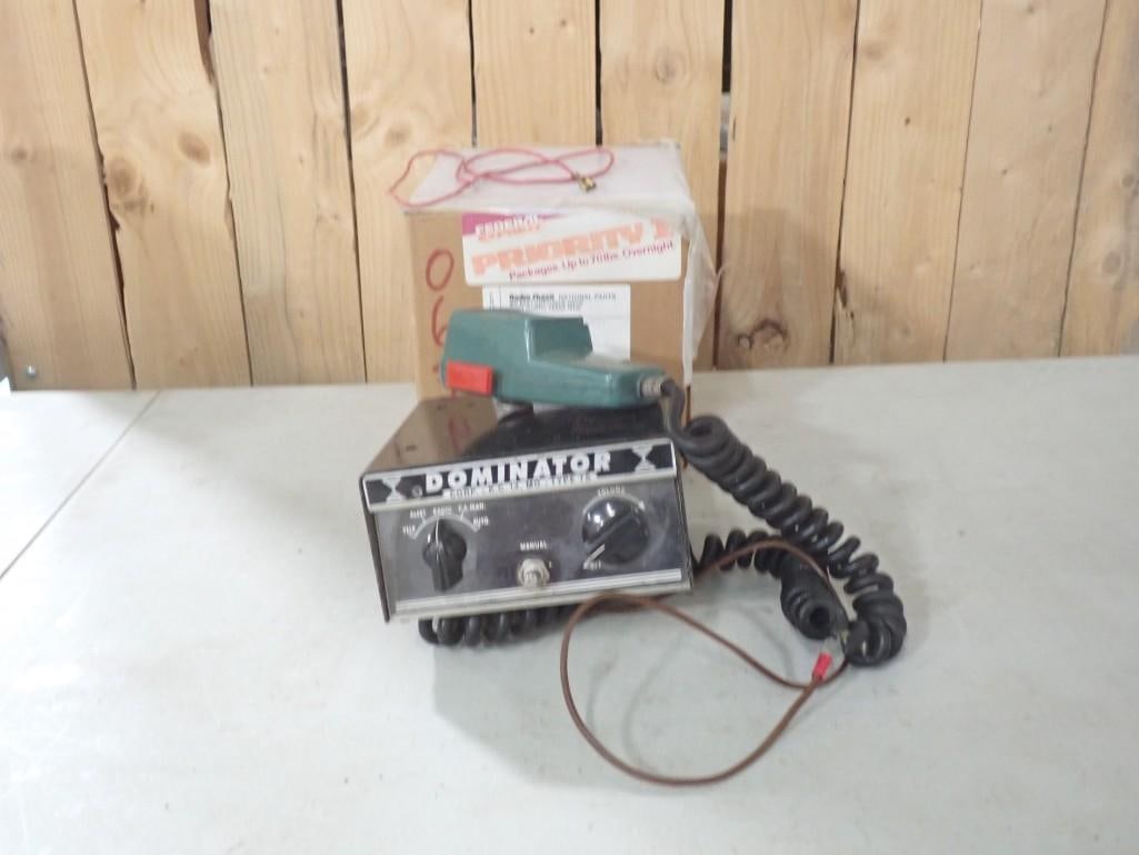 Vintage Dominator electronic siren controller for Emergency Vehicles - K.C. 14 Mo. 0 Type 75: Vintage Dominator electronic siren controller for Emergency Vehicles - K.C. 14 Mo. 0 Type 75 All pictures are considered part of the description and should be examined carefully by bidders. Live