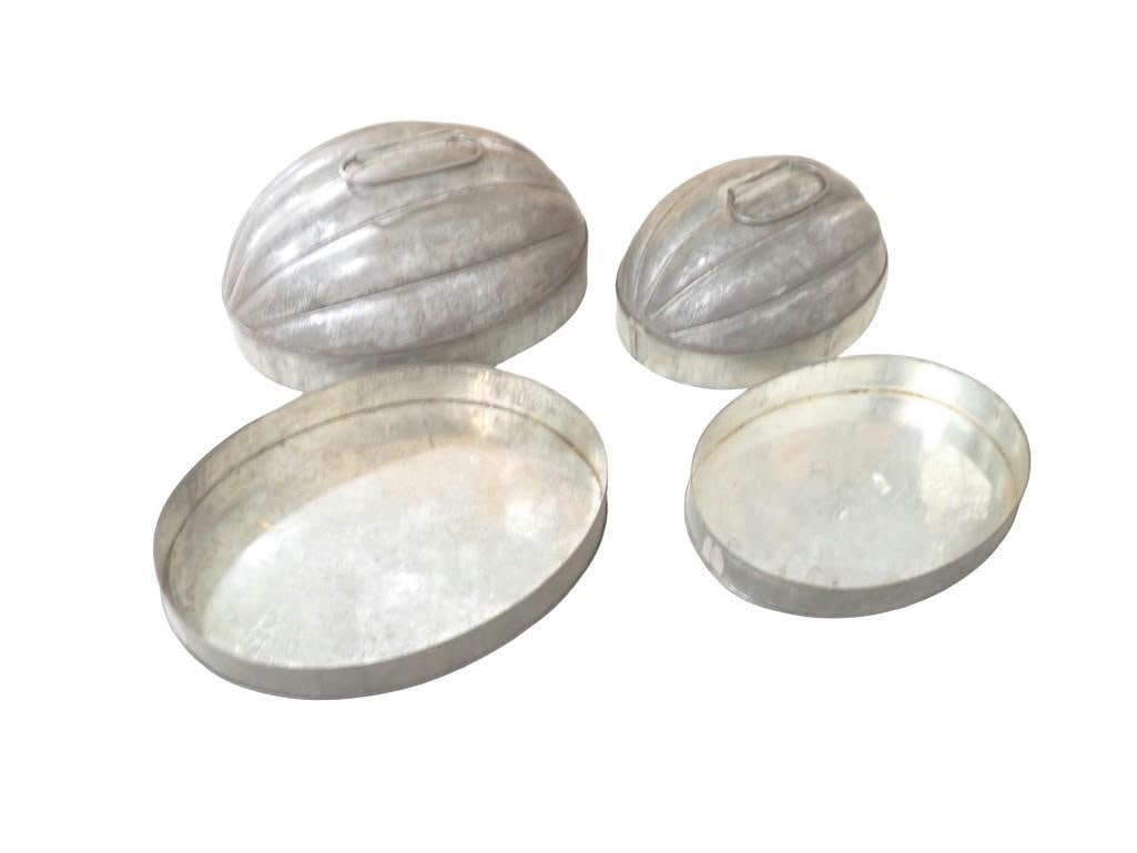 Vintage Pudding / Jello / Baking Molds (1 of 7)