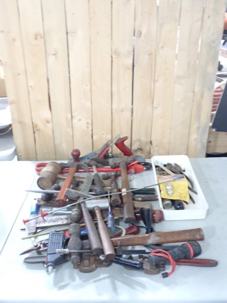 Lot of Tools: Lot of Tools All pictures are considered part of the description and should be examined carefully by bidders. Live Auctioneers is now offering Live Shipping through them. This is an optional payment/s