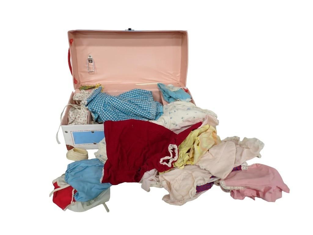 Vintage Tressy Fashion Steamer Trunk Doll Case with Doll Clothes and Accessories (1 of 10)