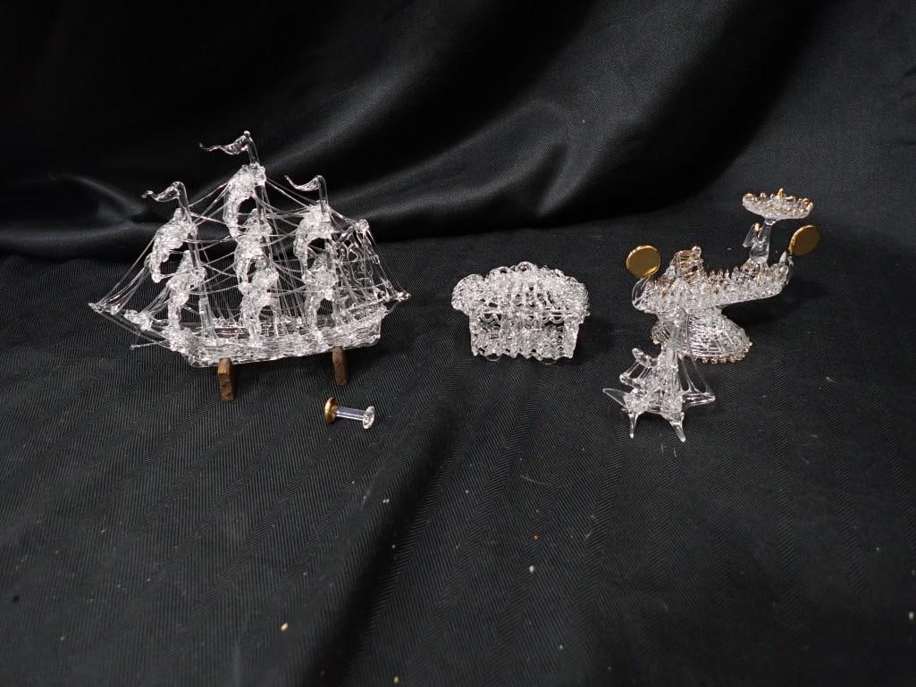 Spun Glass Figures incl Galleon Ship, etc: Spun Glass Figures incl Galleon Ship, etc All pictures are considered part of the description and should be examined carefully by bidders. Live Auctioneers is now offering Live Shipping through them.