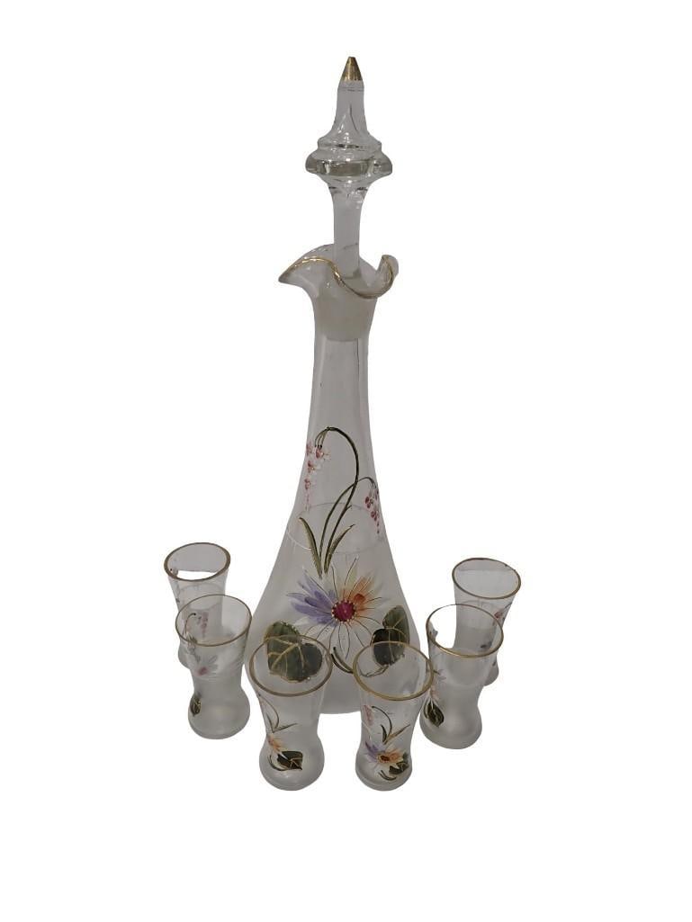 Vintage Decanter Set with Hand Painted Floral Design incl Decanter and 6 Liqueur Glasses: Vintage Decanter Set with Hand Painted Floral Design incl Decanter and 6 Liqueur Glasses All pictures are considered part of the description and should be examined carefully by bidders. Live Auctionee