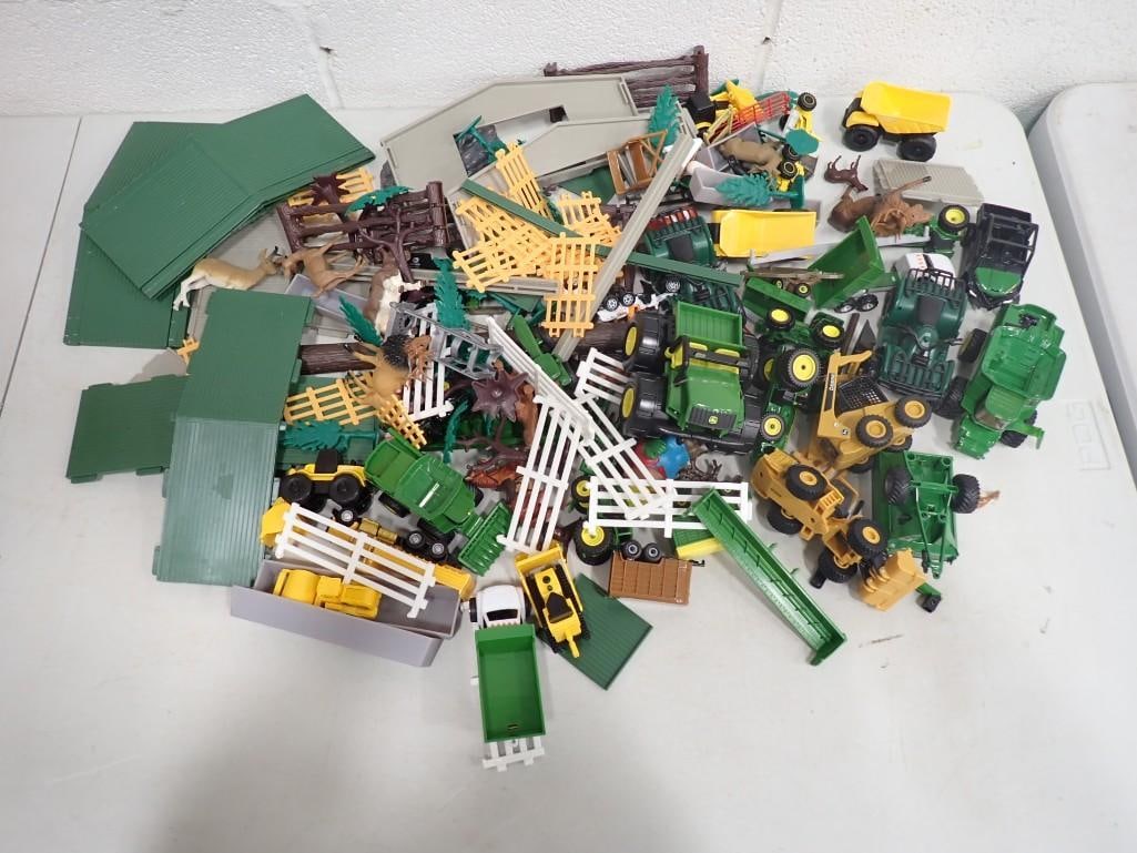 Lot of Farm Toys incl John Deere, Etc (1 of 10)