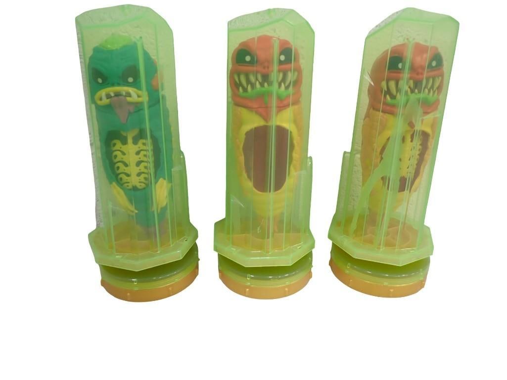 3 Treasure X Aliens Action Figure Dissection Toys: 3 Treasure X Aliens Action Figure Dissection Toys Condition: 1 is definitely incomplete. Others are unchecked for completeness. All pictures are considered part of the description an