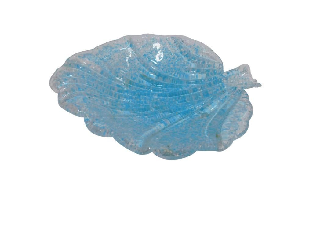 Art Glass Murano Teal or blue Leaf Dish or Ash Tray: Art Glass Murano Teal or blue Leaf Dish or Ash Tray All pictures are considered part of the description and should be examined carefully by bidders. Live Auctioneers is now offering Live Shipping thro
