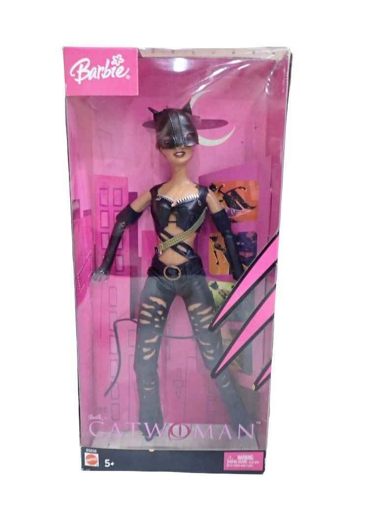 Barbie Catwoman Mattel - New in Package (1 of 8)