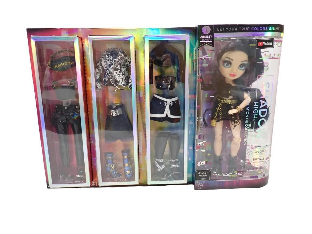 Shadow High Ainsley Slater Doll, Outfits - New in Package (1 of 7)