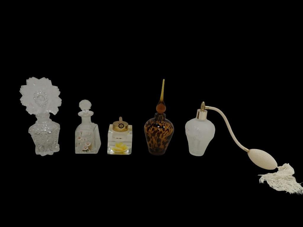 Vintage Perfume Bottles - Lucite Square with floral by Jane Art, Youth Dew w/ Atomizer, Imperial (1 of 20)