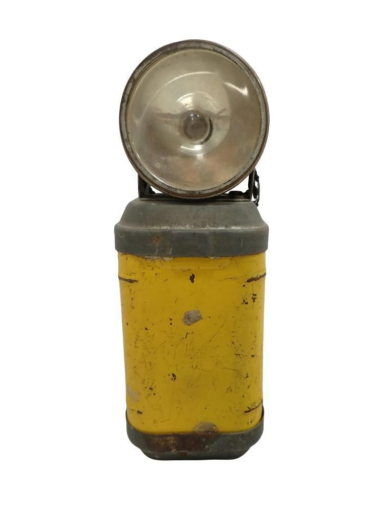 Vintage Justrite Railroad Lantern: Vintage Justrite Railroad Lantern All pictures are considered part of the description and should be examined carefully by bidders. Live Auctioneers is now offering Live Shipping through them. This is