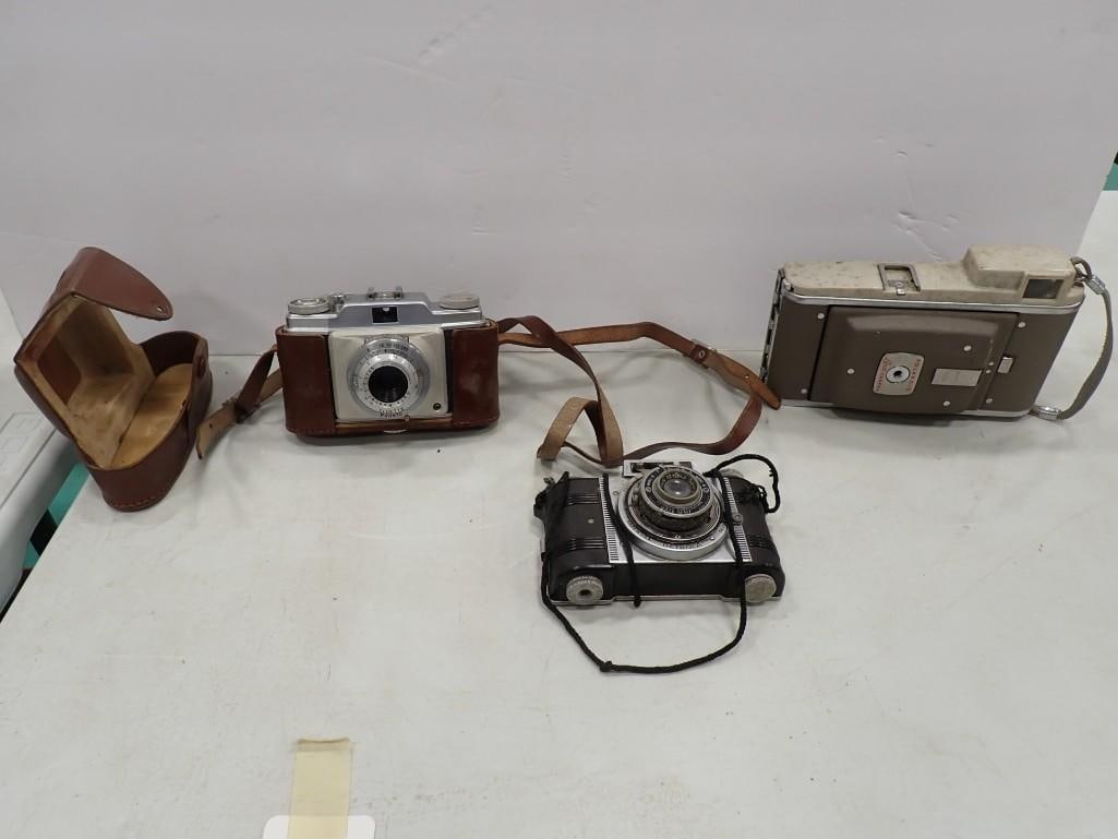 Vintage Cameras including Polaroid, Deltrola Model H, Pronto Silette (1 of 11)