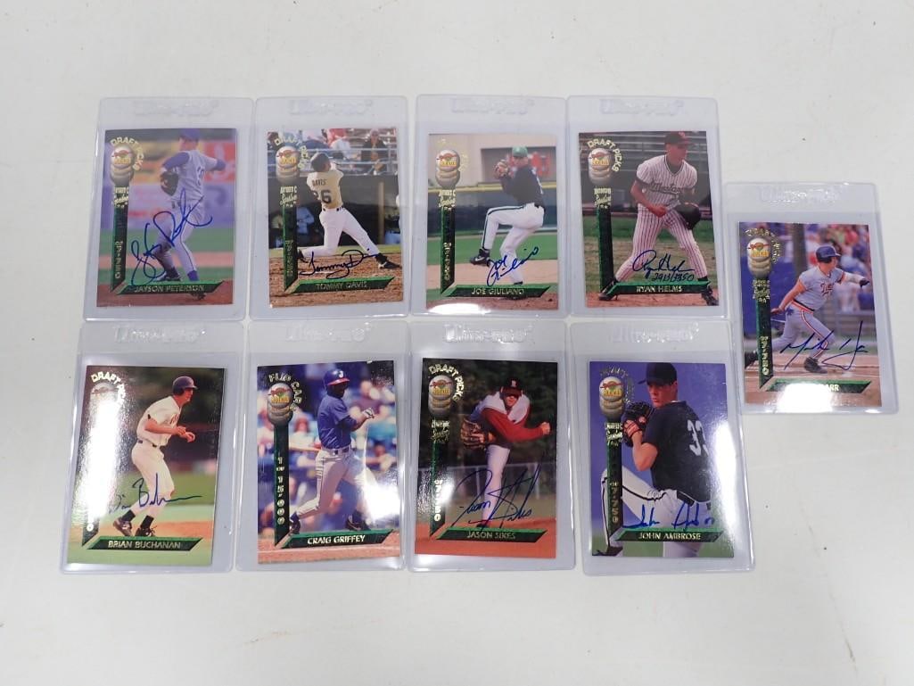 Lot of autographed Baseball Cards - No COAs: Lot of autographed Baseball Cards - No COAs All pictures are considered part of the description and should be examined carefully by bidders. Live Auctioneers is now offering Live Shipping through