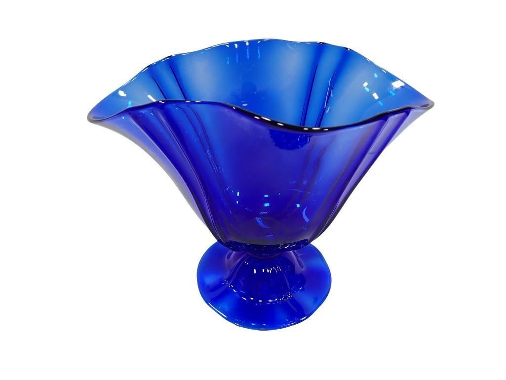 Steuben Cobalt Blue Ruffled Edge Vase (1 of 8)