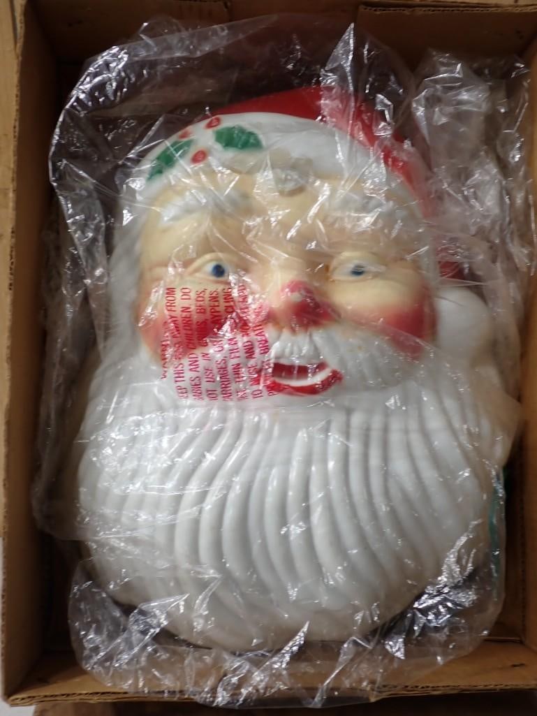 Vintage NOMA illuminated blow mold Santa Claus face wall decoration with Box - Circa 1950's or 60's - 2