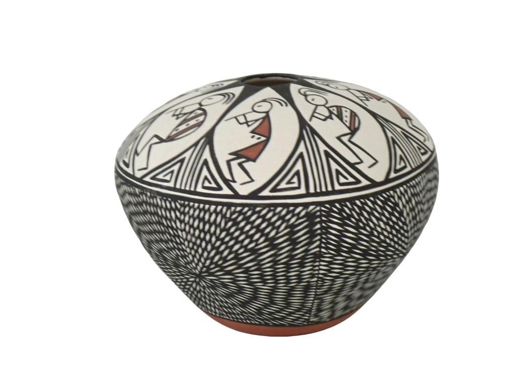 Signed New Mexico Acoma Pottery with Musician Design - DRM (1 of 7)
