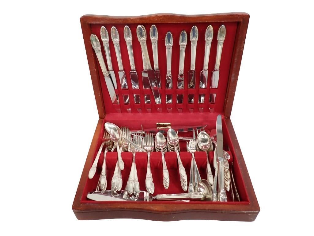 Rogers Silverplate Flatware Service, First Love Pattern; 13 Dinner Forks, 13 salad forks, 20 teaspoo (1 of 17)
