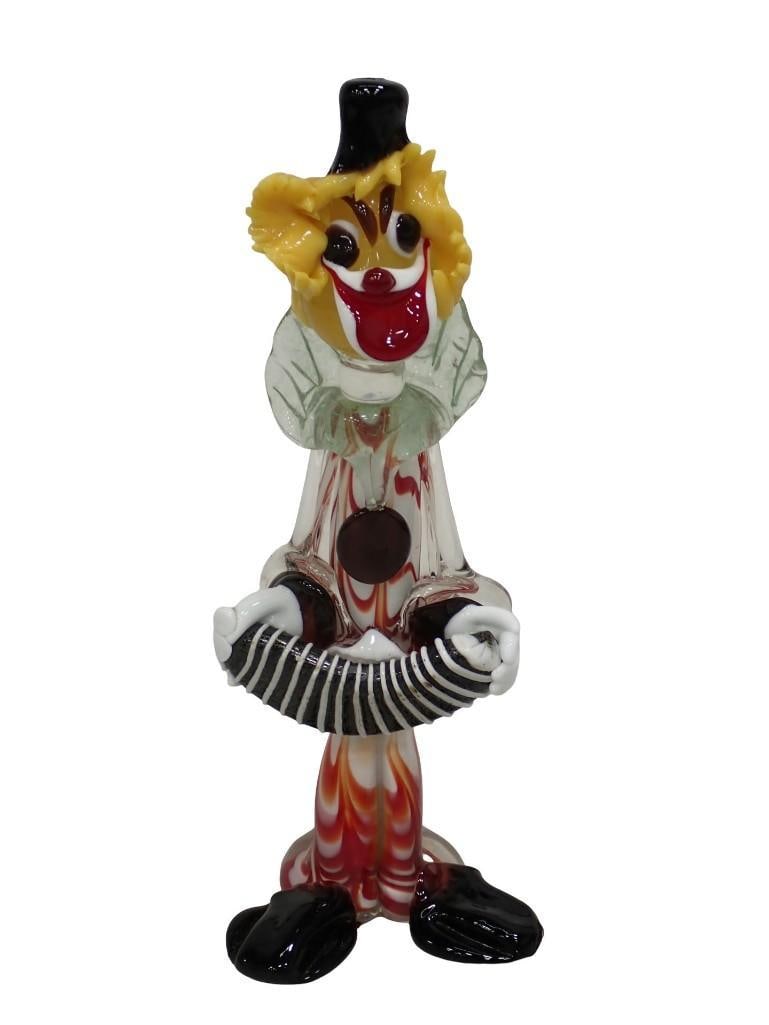 Murano Art Glass Clown: Murano Art Glass Clown All pictures are considered part of the description and should be examined carefully by bidders. Live Auctioneers is now offering Live Shipping through them. This is an