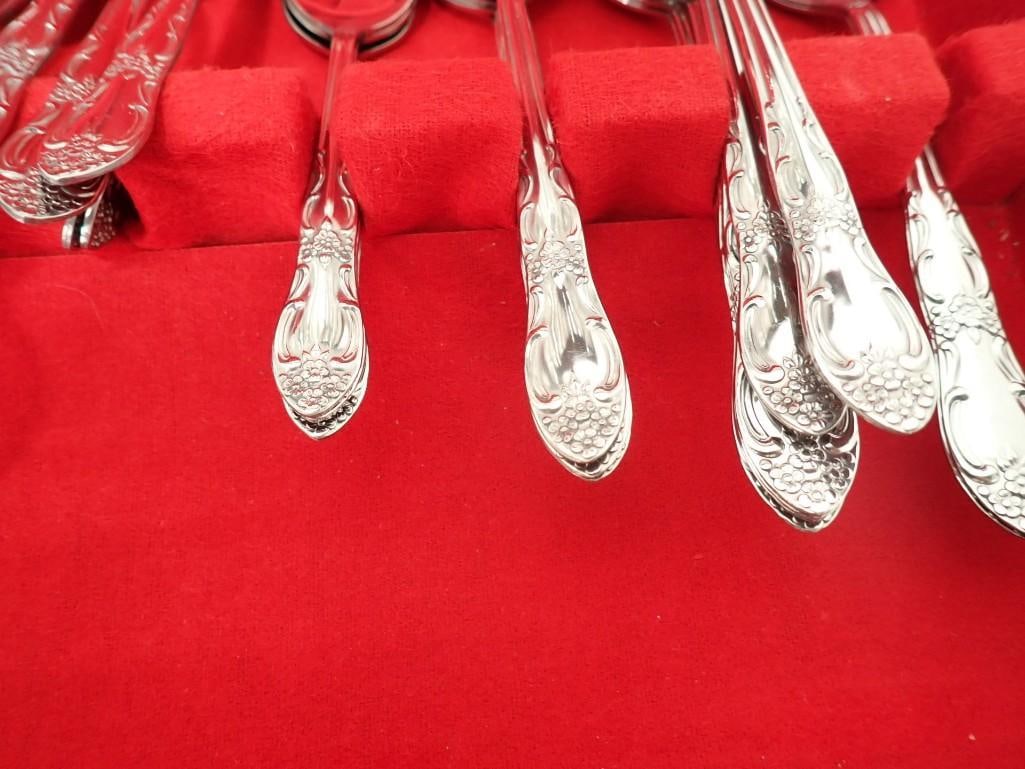 Flatware Set with Case - 6