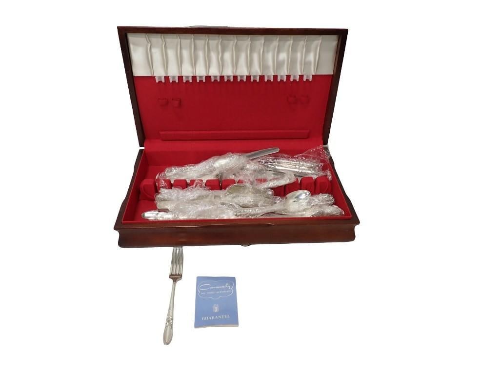 Flatware Set with Case: Flatware Set with Case All pictures are considered part of the description and should be examined carefully by bidders. Live Auctioneers is now offering Live Shipping through them. This is an
