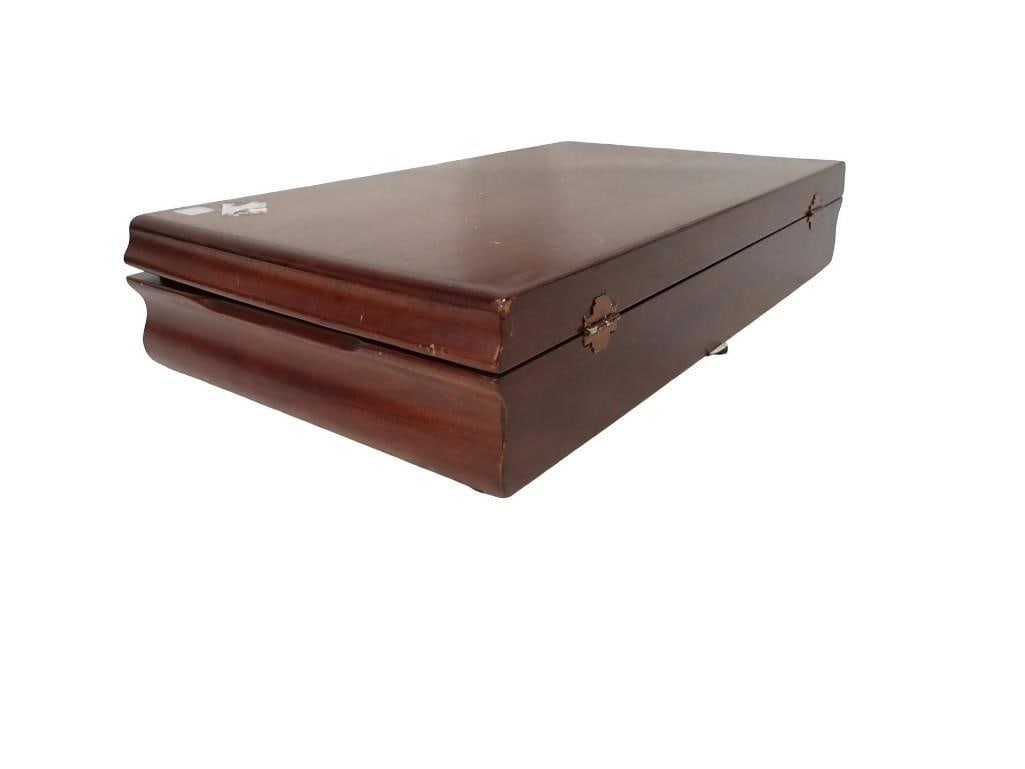 Flatware Set with Case - 6