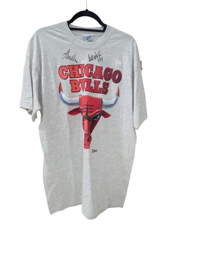 Chicago Bulls Autographed T-Shirt including Steve Kerr, Bill Wennington, John Paxson (1 of 6)