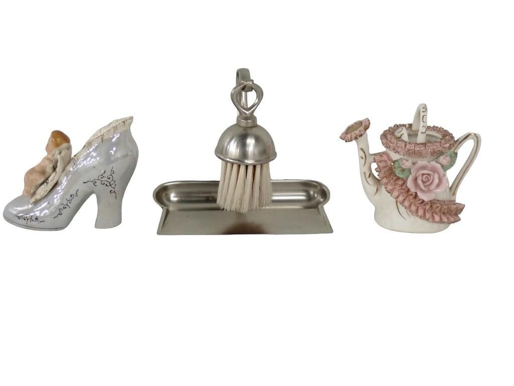 1950;s items - Crumber / Silent Butler, Shoe Figurine, Watering Can Figurine (1 of 8)