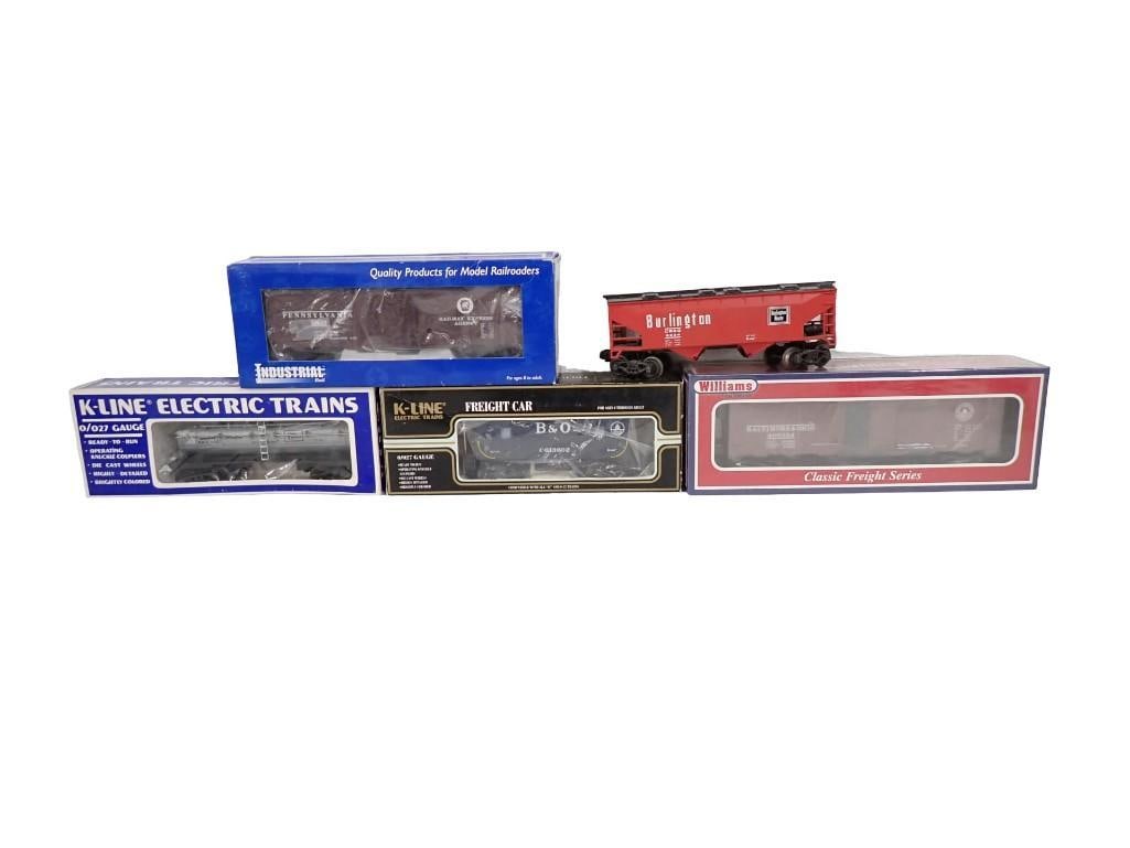 Lot of 5 O Scale Train Cars 4 with Boxes (1 of 5)