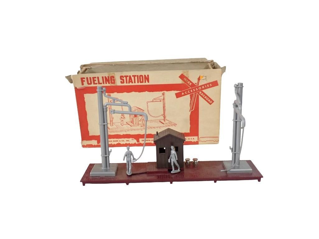 Vintage Marx Fueling Station Train Accessory with Original Box (1 of 4)