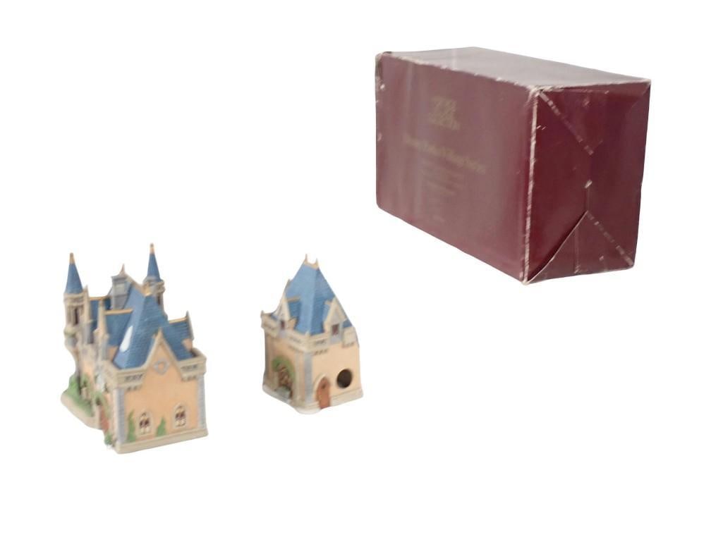 Department 56 Heritage Village Collection Disney Parks Village Series Mickey's Christmas Carol (1 of 7)