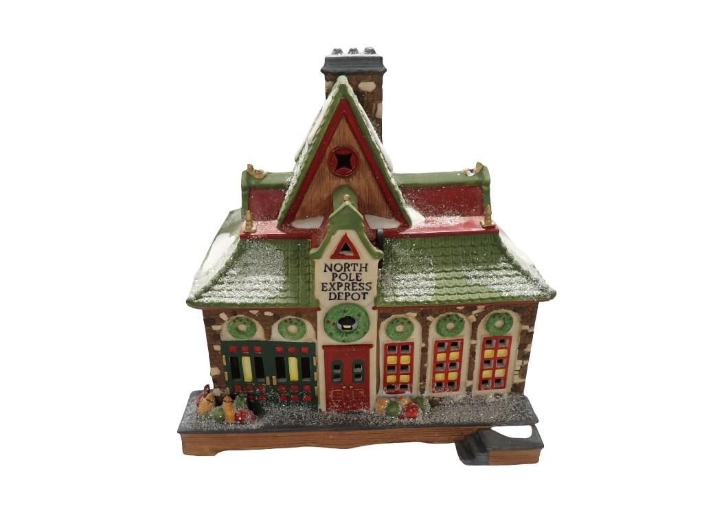 Department 56 North Pole Express Depot: Department 56 North Pole Express Depot Christmas Village Building in the Original Styrofoam All pictures are considered part of the description and should be examined carefully by bidders. Live Auctio