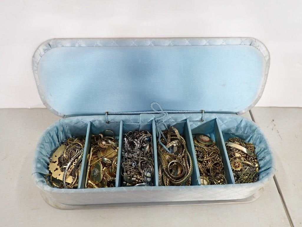 Lot of assorted Costume Jewelry including a divided box: Lot of assorted Costume Jewelry including a divided box All pictures are considered part of the description and should be examined carefully by bidders. Live Auctioneers is now offering Live Shipping 
