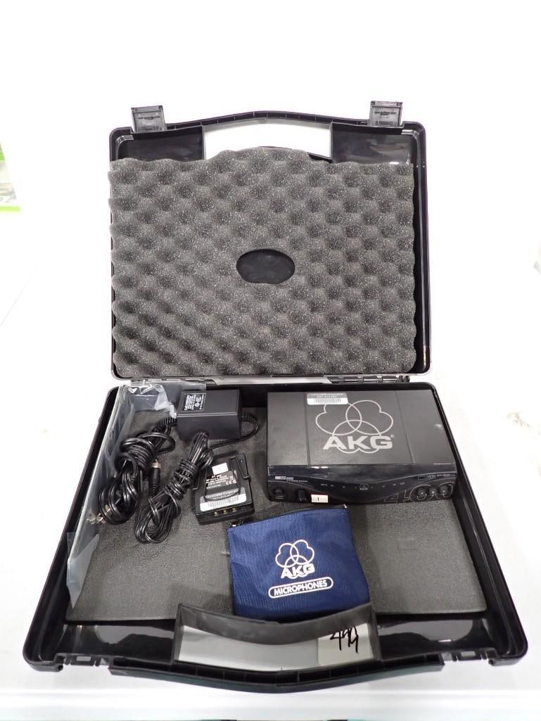 AKG WMS 400 series wireless microphone system with Padded Case - Untested (1 of 8)