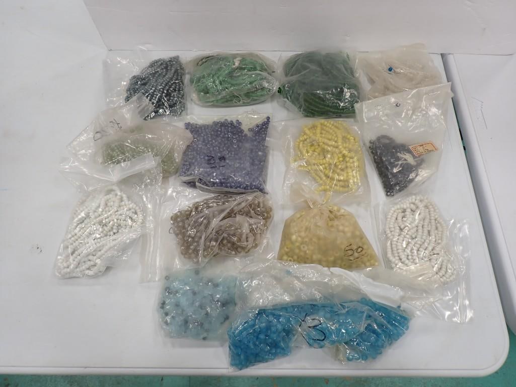 Large Lot of assorted Necklace Beads for jewelry making and crafts (1 of 13)