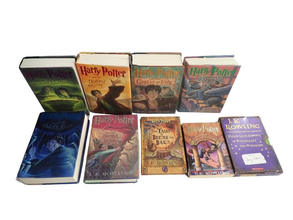 Lot of Harry Potter Hardcover Books: Lot of Harry Potter Hardcover Books All pictures are considered part of the description and should be examined carefully by bidders. Live Auctioneers is now offering Live Shipping through them. This i