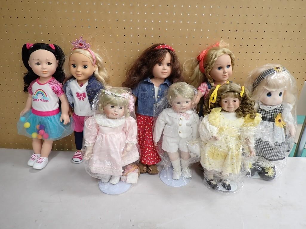 Large Lot of assorted Dolls (1 of 6)