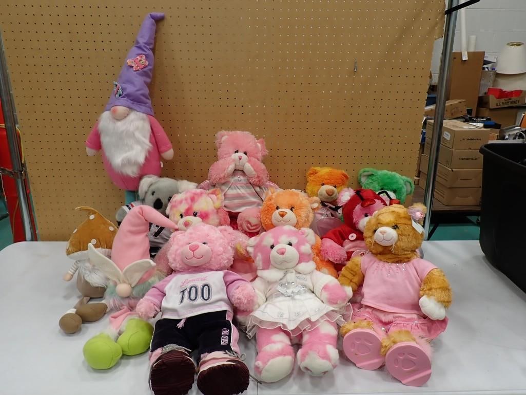 Large Lot of assorted Plush Including Build A Bear: Large Lot of assorted Plush Including Build A Bear All pictures are considered part of the description and should be examined carefully by bidders. Live Auctioneers is now offering Live Shipping