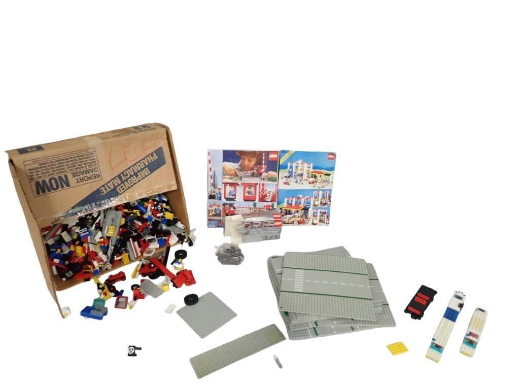 Vintage Lego and Toy Lot including Lego Road Plates, Vehicles, etc.: Vintage Lego and Toy Lot including Lego Road Plates, Vehicles, etc. All pictures are considered part of the description and should be examined carefully by bidders. Live Auctioneers is now offering Li