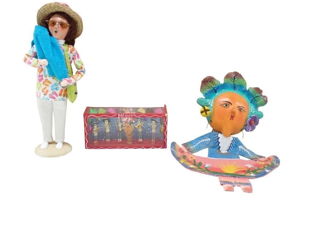 Byer's Choice Beach Goer with Bag, Vintage Mexican Folk art Wall hanging, Day of the Dad Shadow Box (1 of 5)