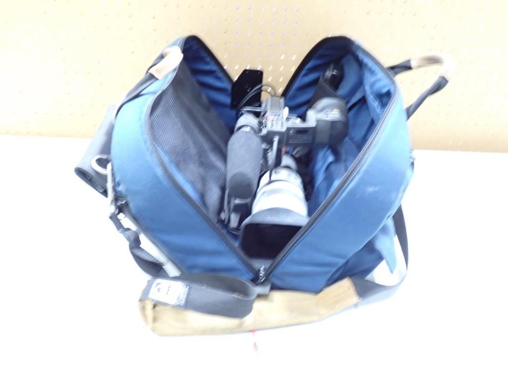 Canon 3CCD Digital Video Camcorder with Case - Comes with everything as shown: Canon 3CCD Digital Video Camcorder with Case - Comes with everything as shown All pictures are considered part of the description and should be examined carefully by bidders. Live Auctioneers is now o