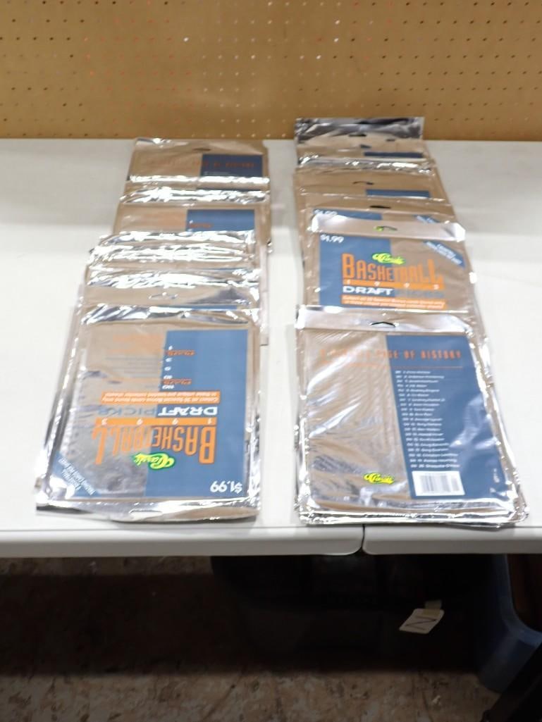 Lot of 1993 Classic Basketball Draft Picks Sealed Packs: Lot of 1993 Classic Basketball Draft Picks Sealed Packs All pictures are considered part of the description and should be examined carefully by bidders. Live Auctioneers is now offering Live Shipping 