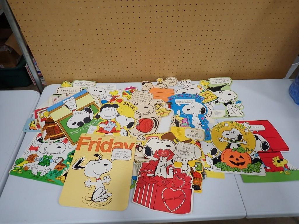Snoopy / Peanuts Ephemera Lot including Greeting Cards (1 of 12)